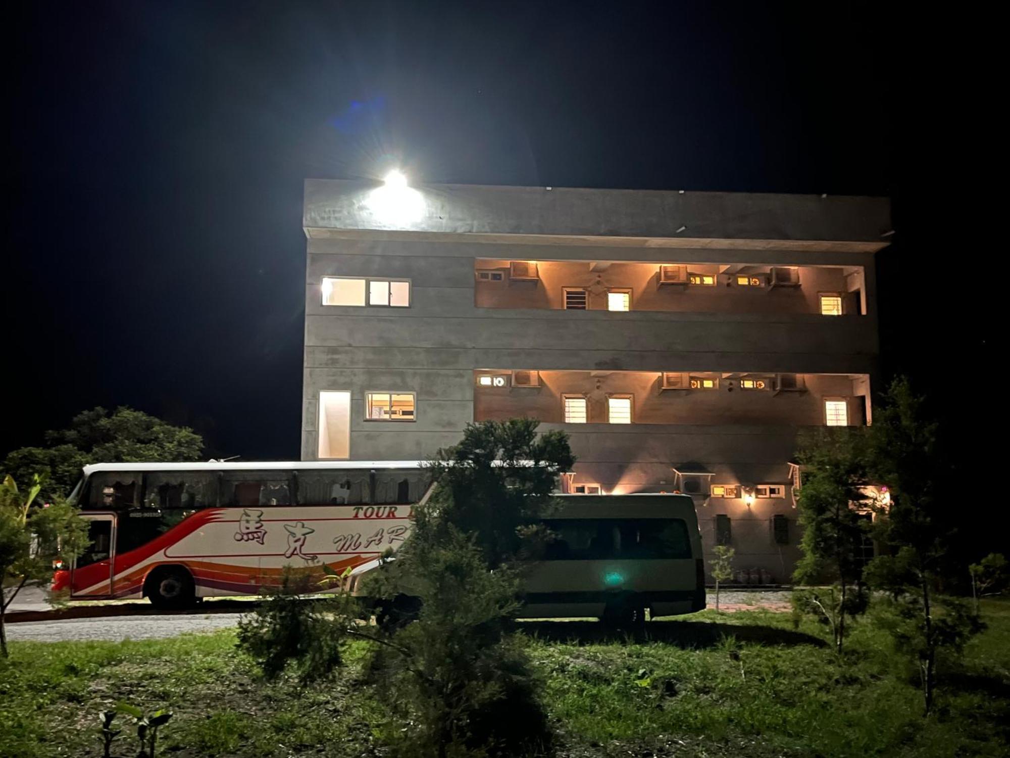 春夏秋冬海景民宿ocean View Motel Chenggong Luaran gambar